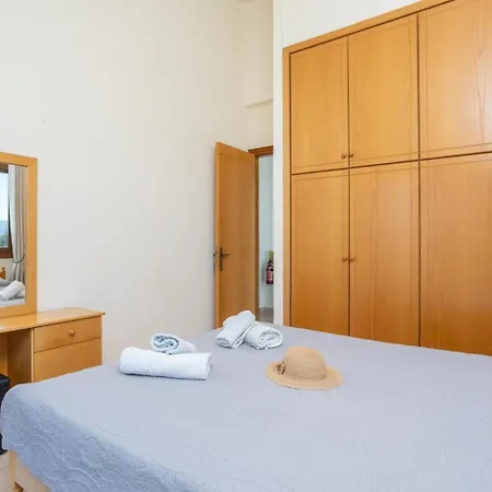 Blue Bay Thea * Mavroli