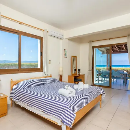 Blue Bay Thea * Mavroli