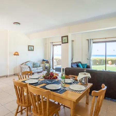 Blue Bay Thea Villa