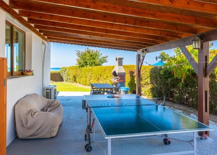 Blue Bay Thea Vila Mavroli